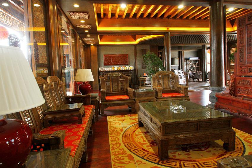 Lijiang Jinfu Hotel Εξωτερικό φωτογραφία