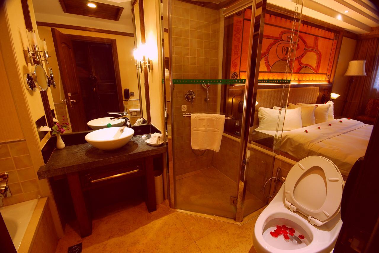 Lijiang Jinfu Hotel Εξωτερικό φωτογραφία
